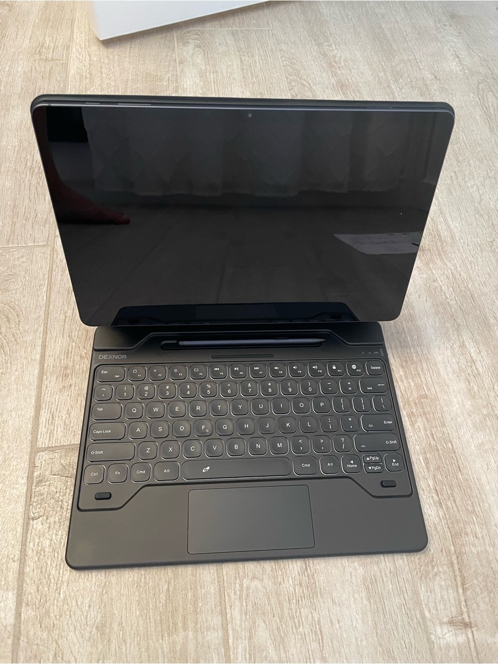 Samsung Galaxy Tab S7 FE 12.4” w/ Dexnor Keyboard Case